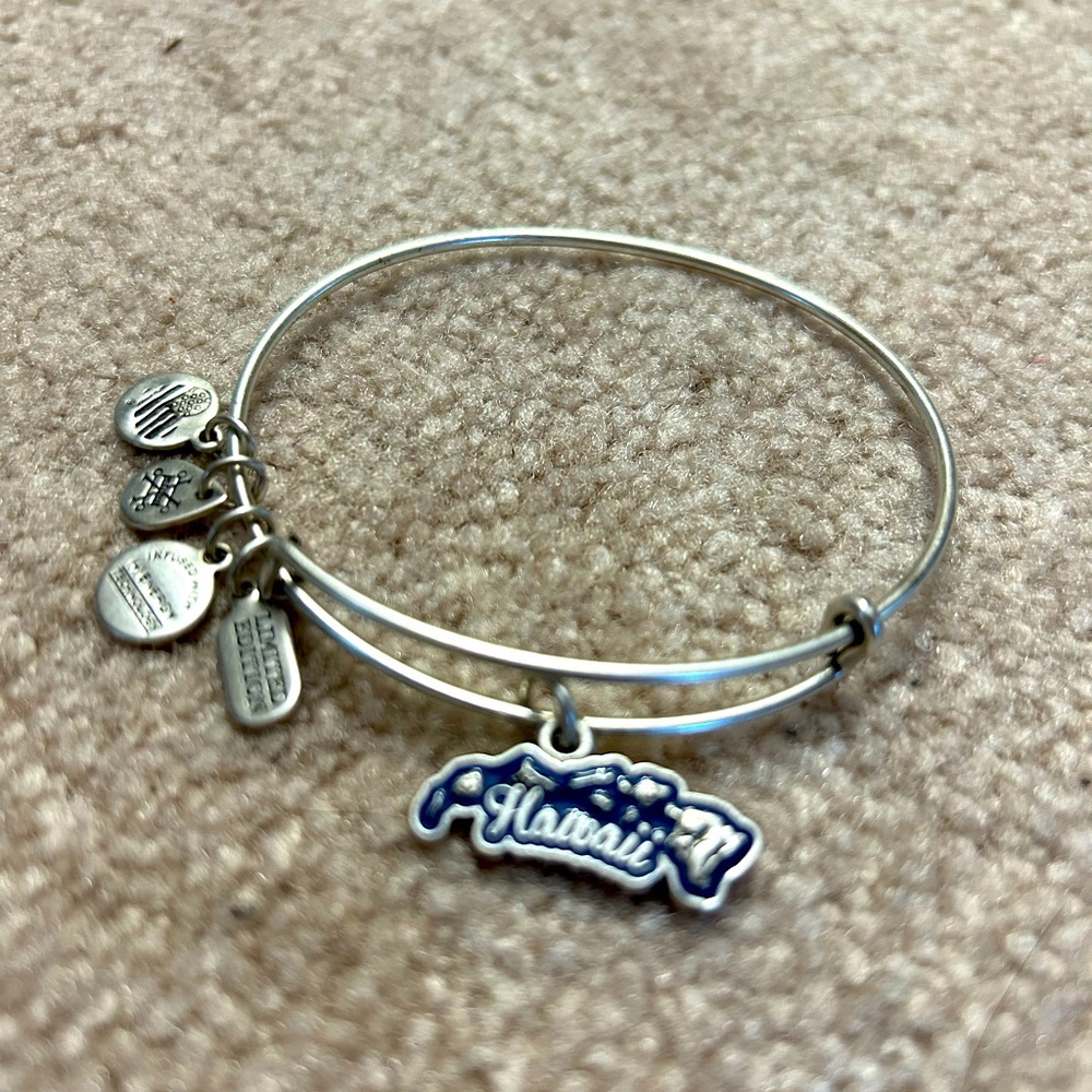 Limited Edition Alex and Ani ‘Hawaii’ bracelet